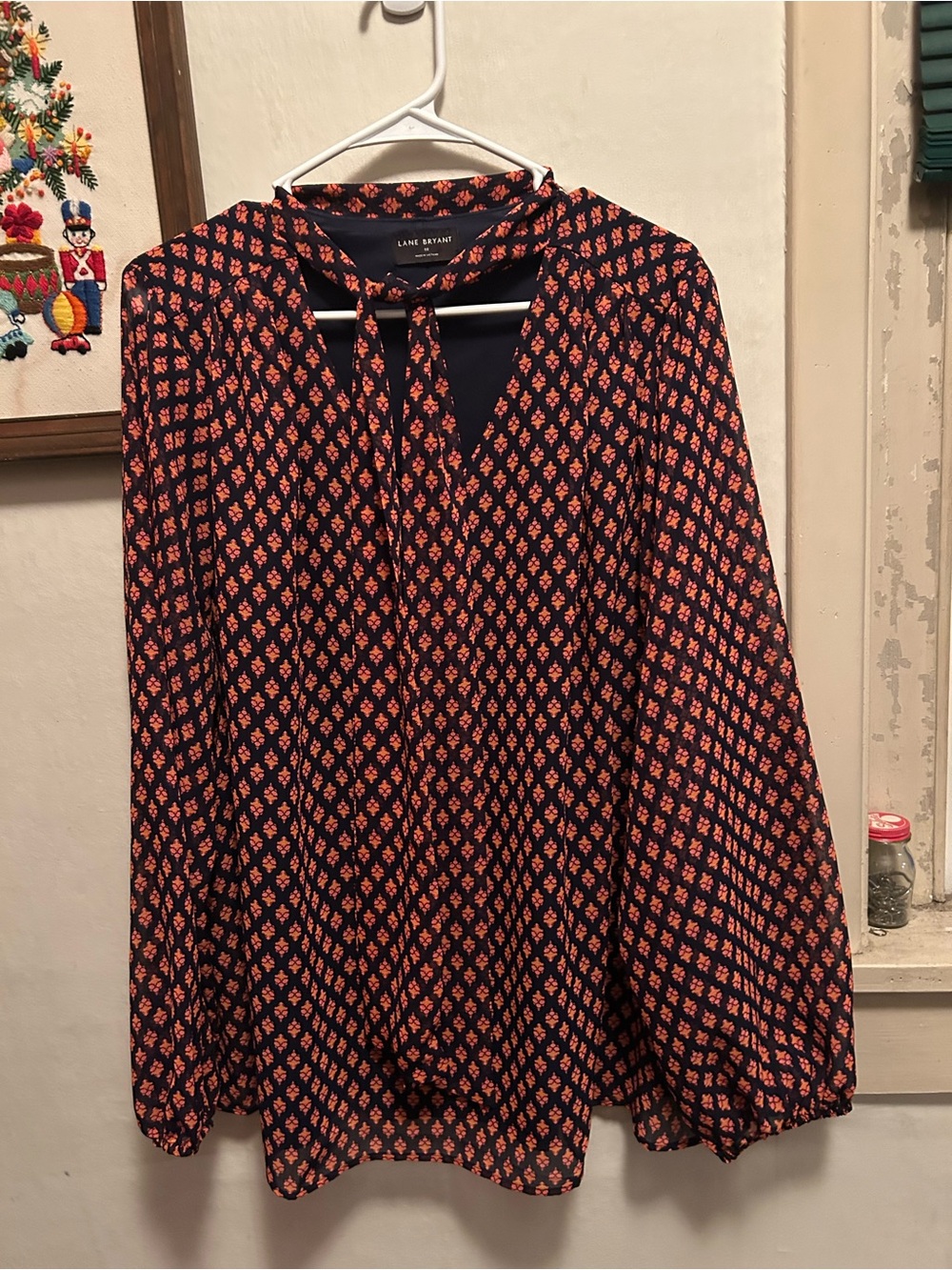 Lane Bryant Navy Blouse with Coral Geometric Print and Tie Neck Career 18